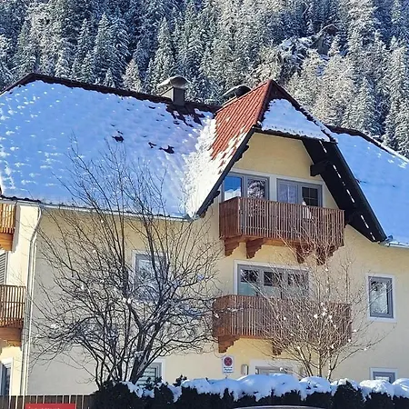 Apartment Parkvilla *